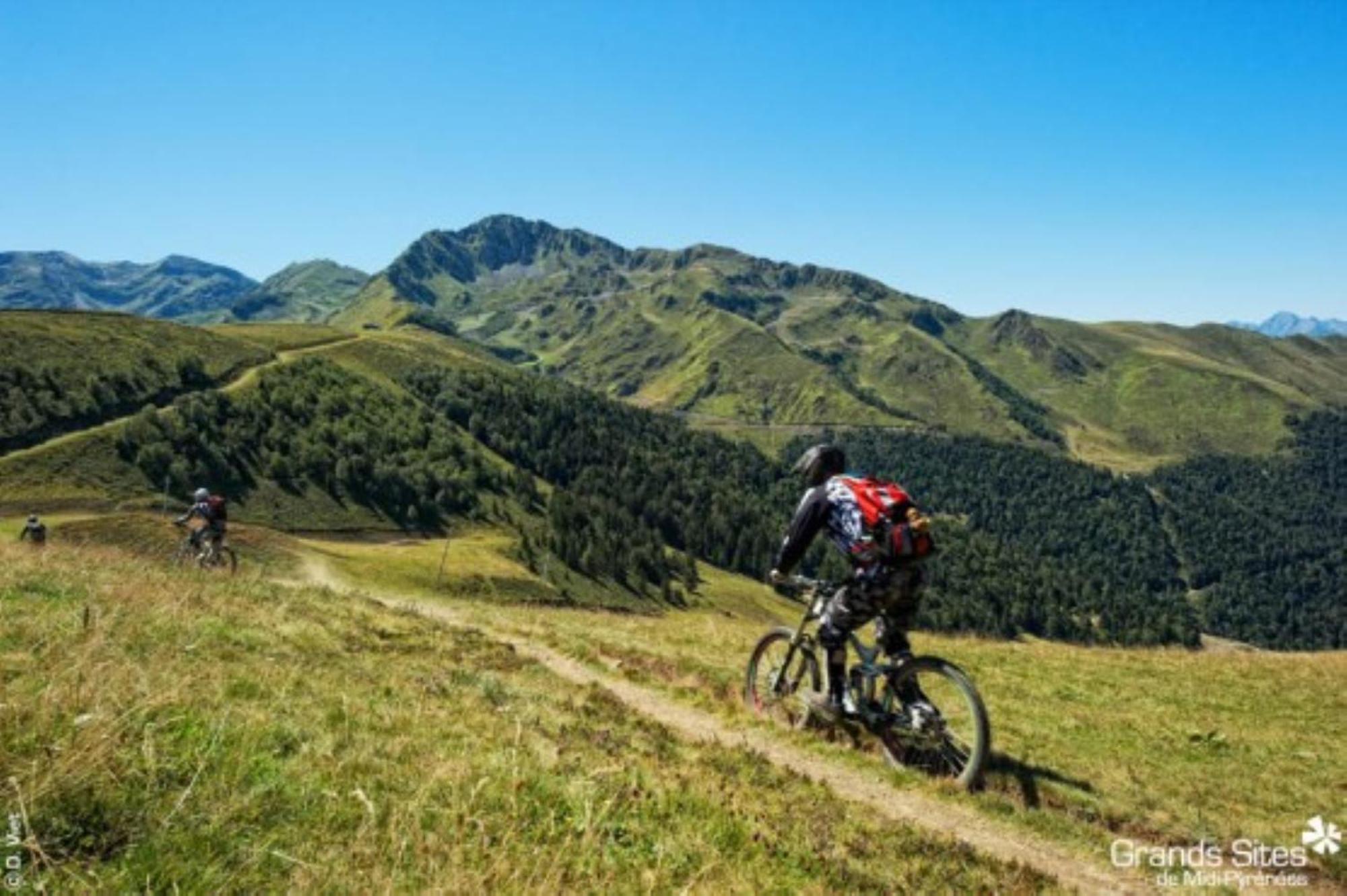 Appartement 2 Personnes Cures Ski Luchon Bagneres-de-Luchon Екстер'єр фото